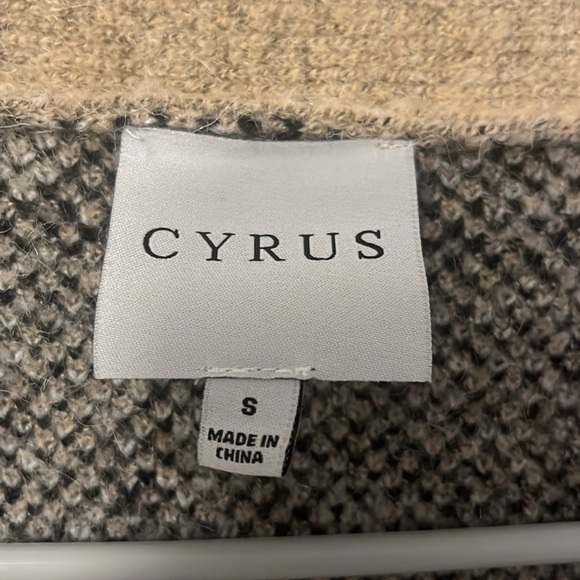 Cyrus cardigan - Picture 2 of 3